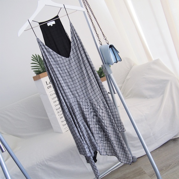 NSR Dresses & Skirts - NSR Alyson asymmetrical grey checkered dress